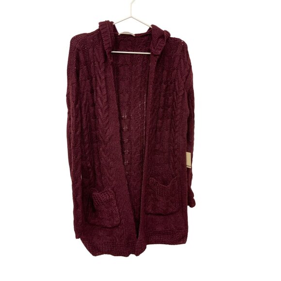 Active USA Sweaters - Active USA Cable Knit Cardigan